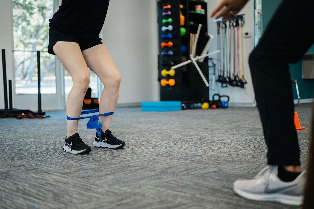 Advanced Rehab & Sports Center - Alamo Heights - Photo 3