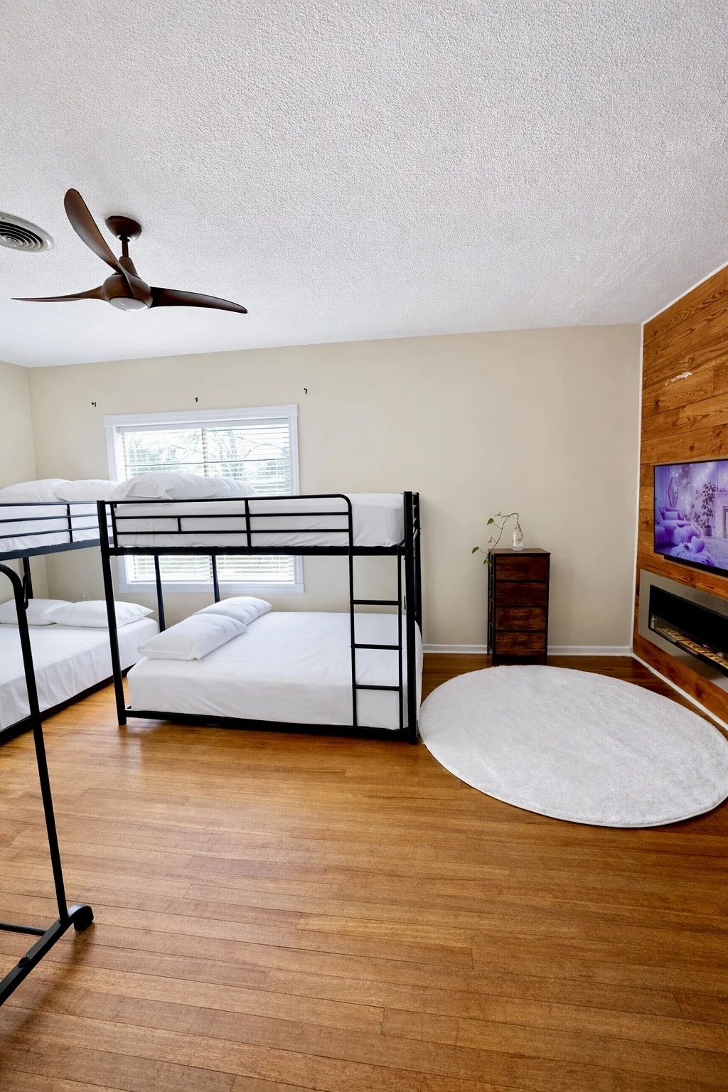 Barbie's Sober Living - Photo 2