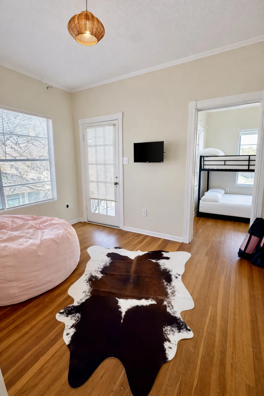 Barbie's Sober Living - Photo 5