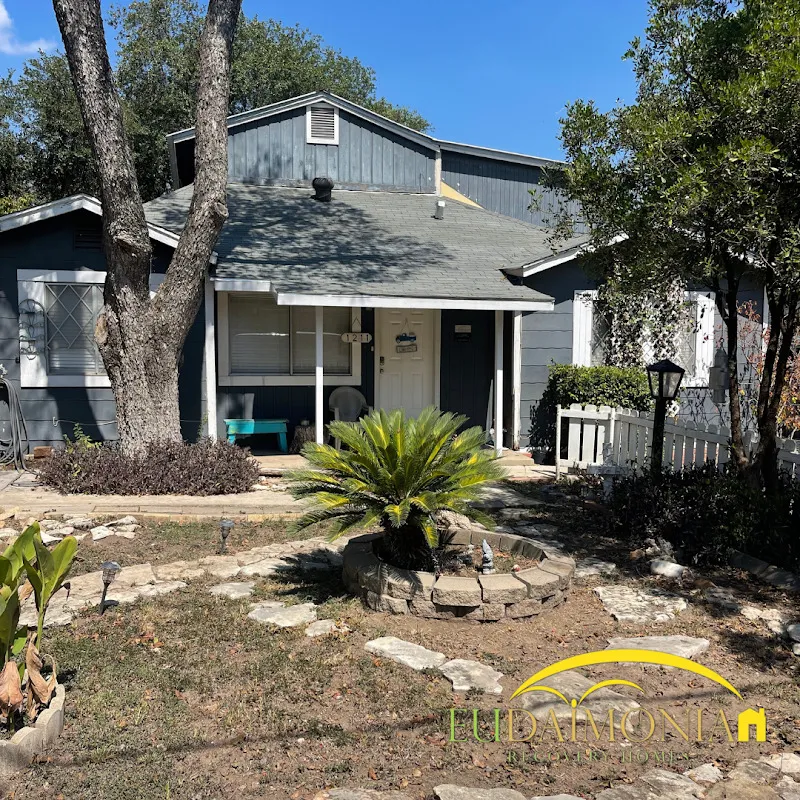 Eudaimonia Recovery Homes Craigmont - Photo 3