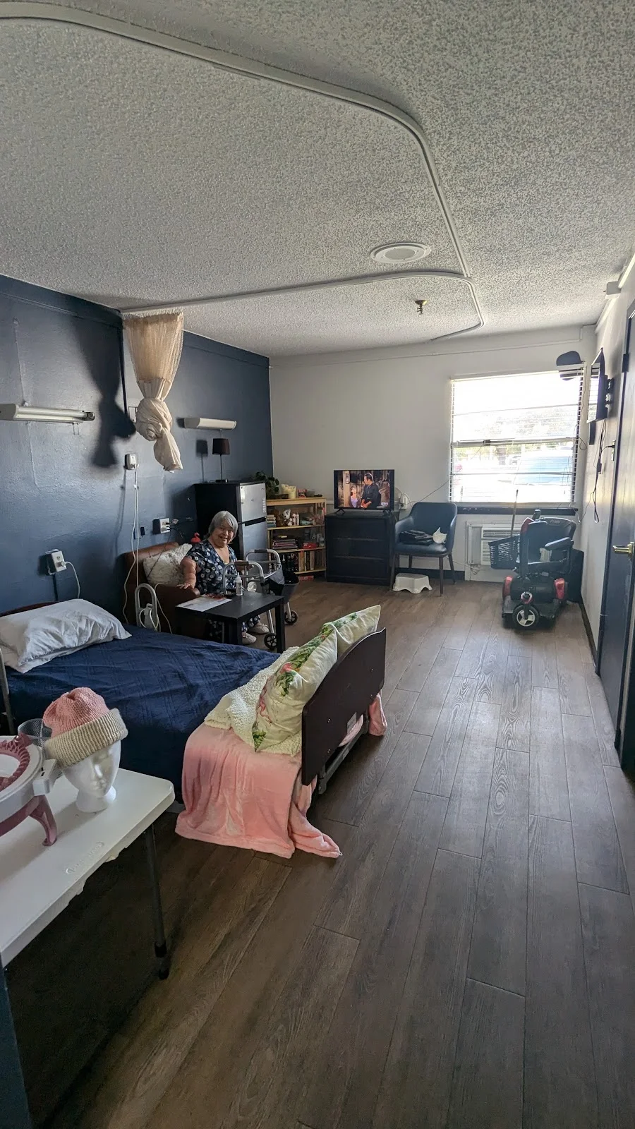 Castle Hills Rehabilitation and Care Center - interior photo