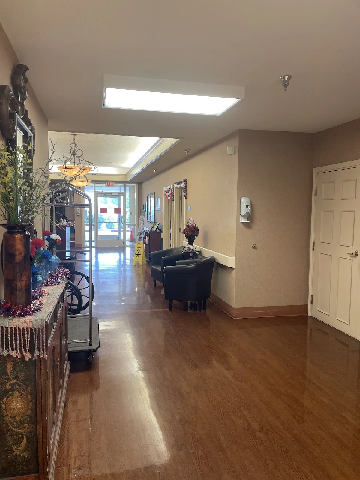 Huebner Creek Health & Rehabilitation Center - Photo 5