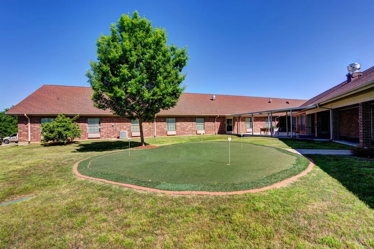 Pecan Valley Rehabilitation and Healthcare Center - Photo 3