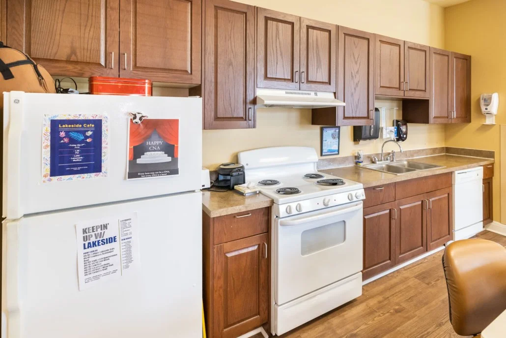 Lakeside Nursing and Rehabilitation Center - Photo 3