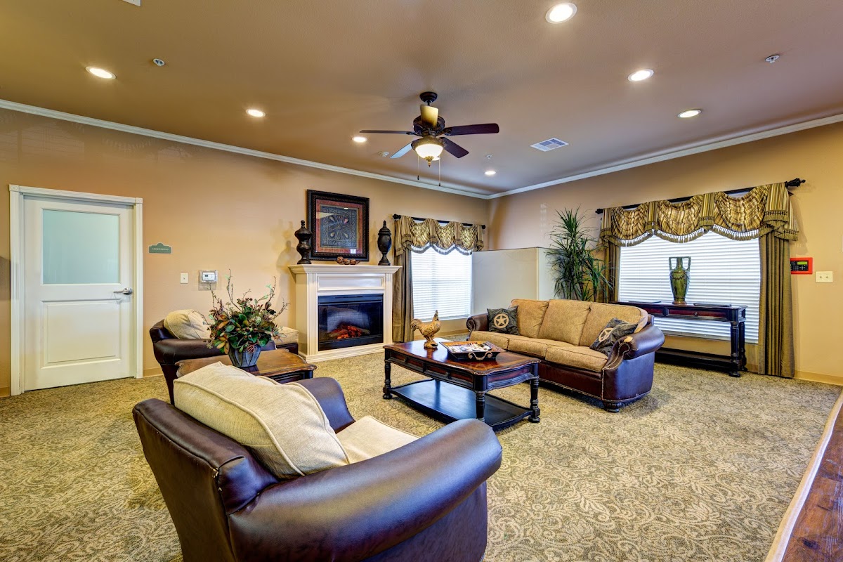 Westover Hills Rehabilitation and Healthcare Center - Photo 6